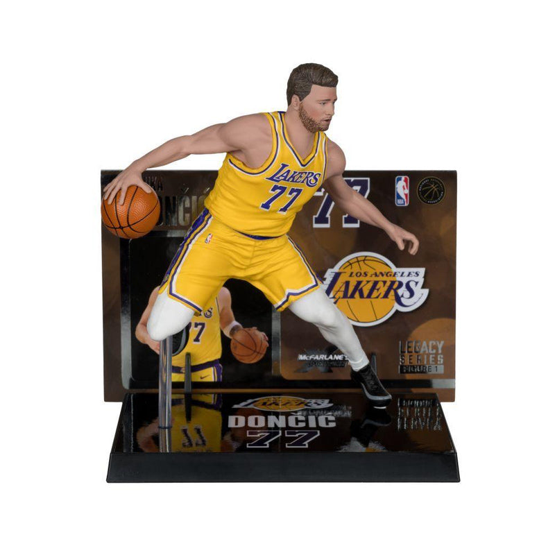 NBA Luka Doncic (La Lakers) Posed Figure